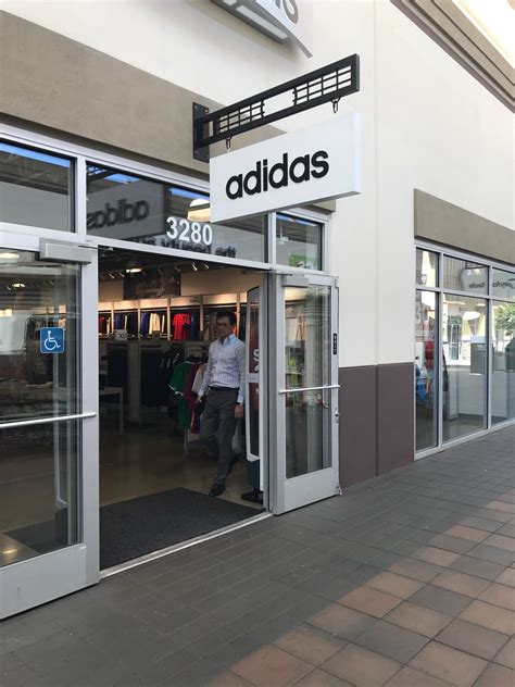 adidas outlet store livermore.